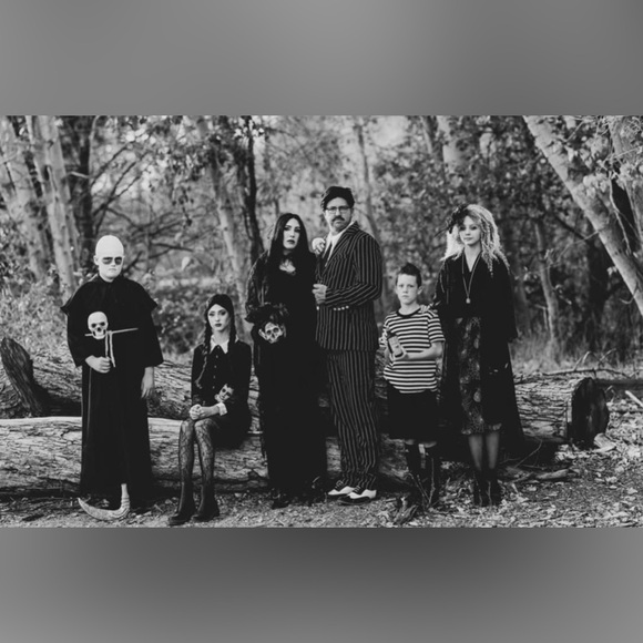 〰️ Meet your Posher, Krista 〰️ - Picture 4 of 5